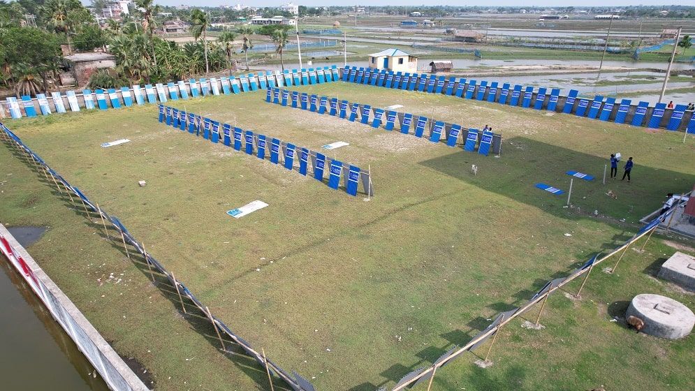 ঢেউটিন বিতরণ